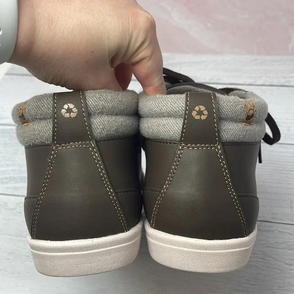 Saola Niseko II Lace Up Shoes in Chocolate 11 O2 - Picture 6 of 11